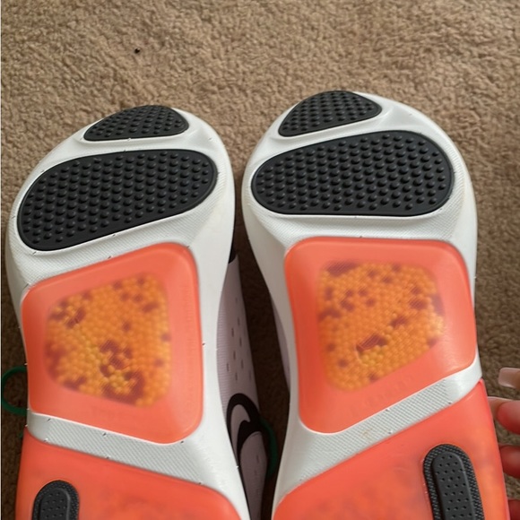 Nike Women Shoes - Picture 6 of 6